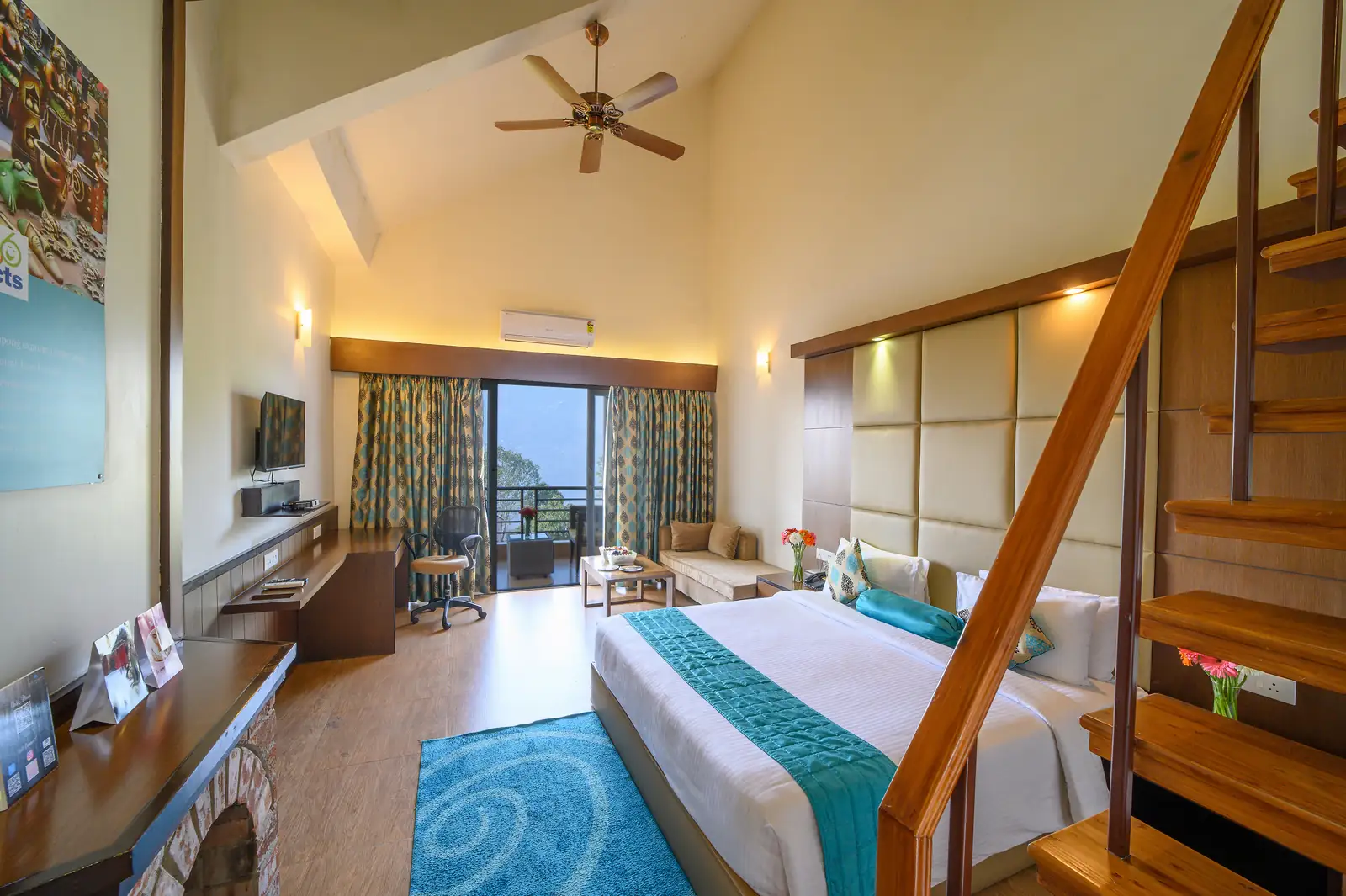 Premier Attic Room